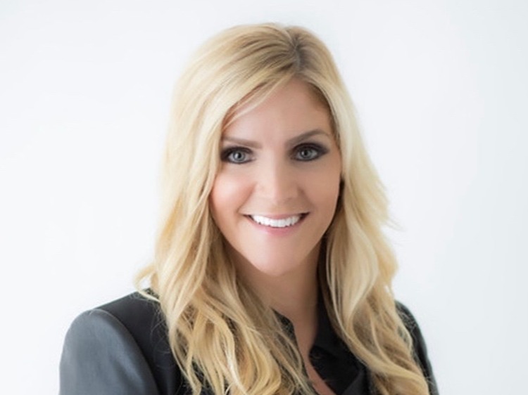 Lindsay Mateo-team card